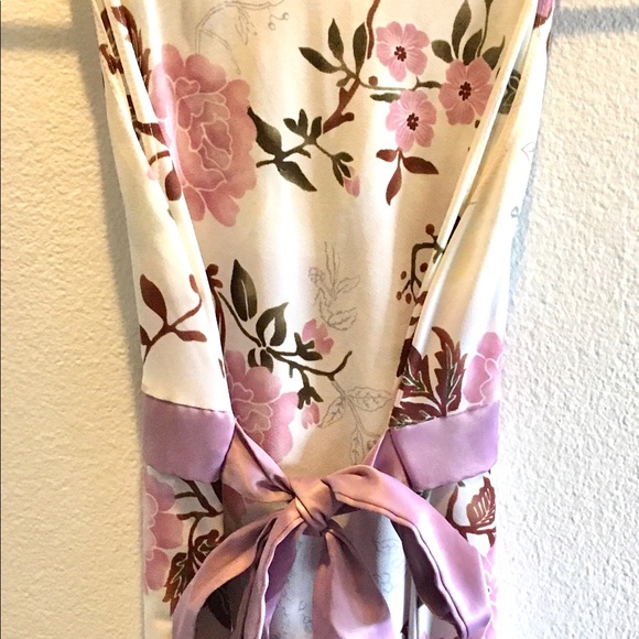 Flower Ribbon Top - Picture 2 of 3